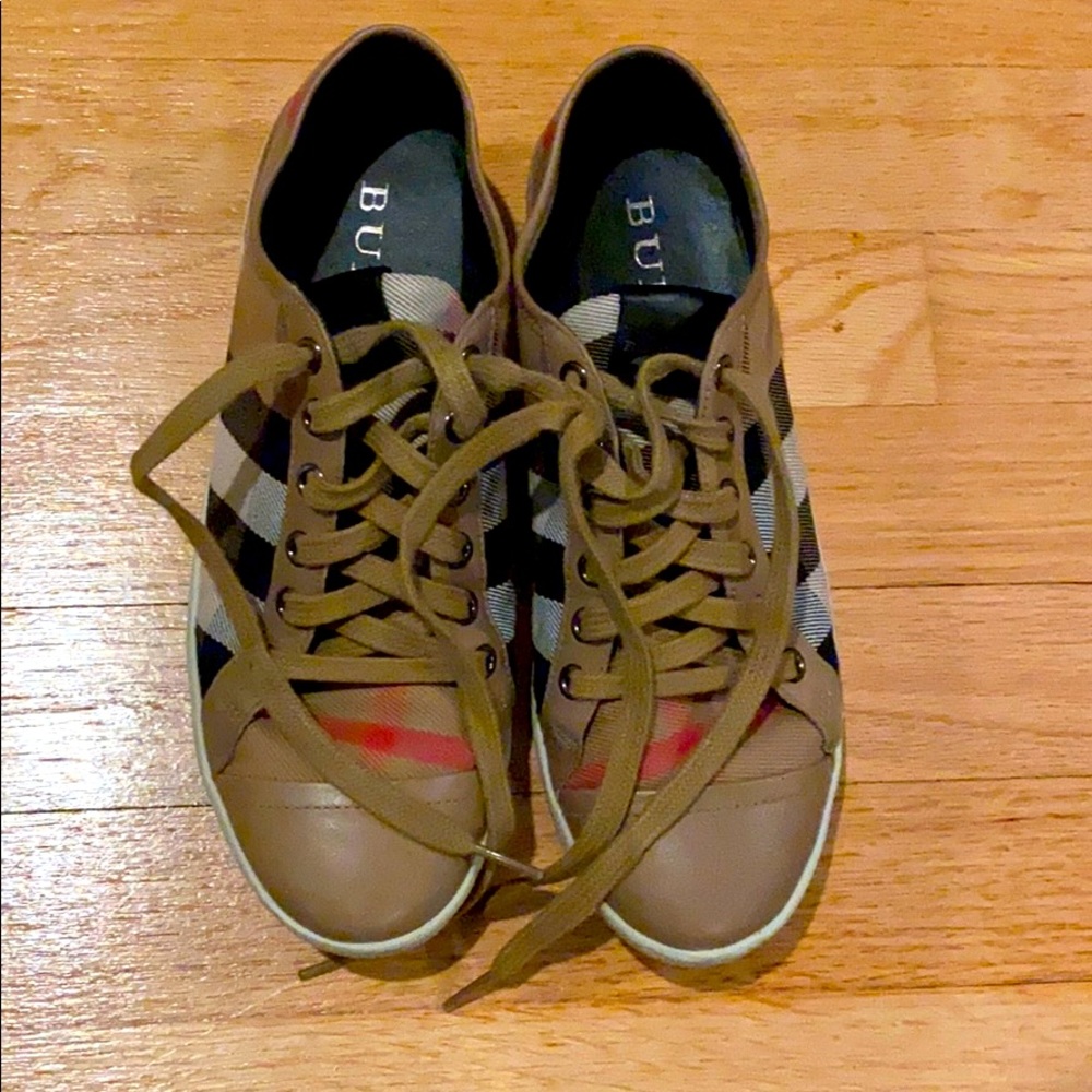 Women’s house check and leather Burberry sneakers